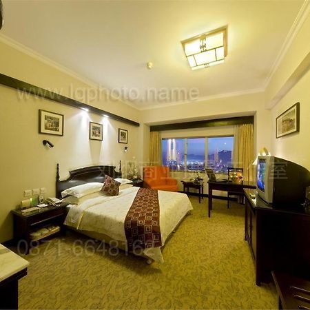 New Era Hotel Kunming Esterno foto