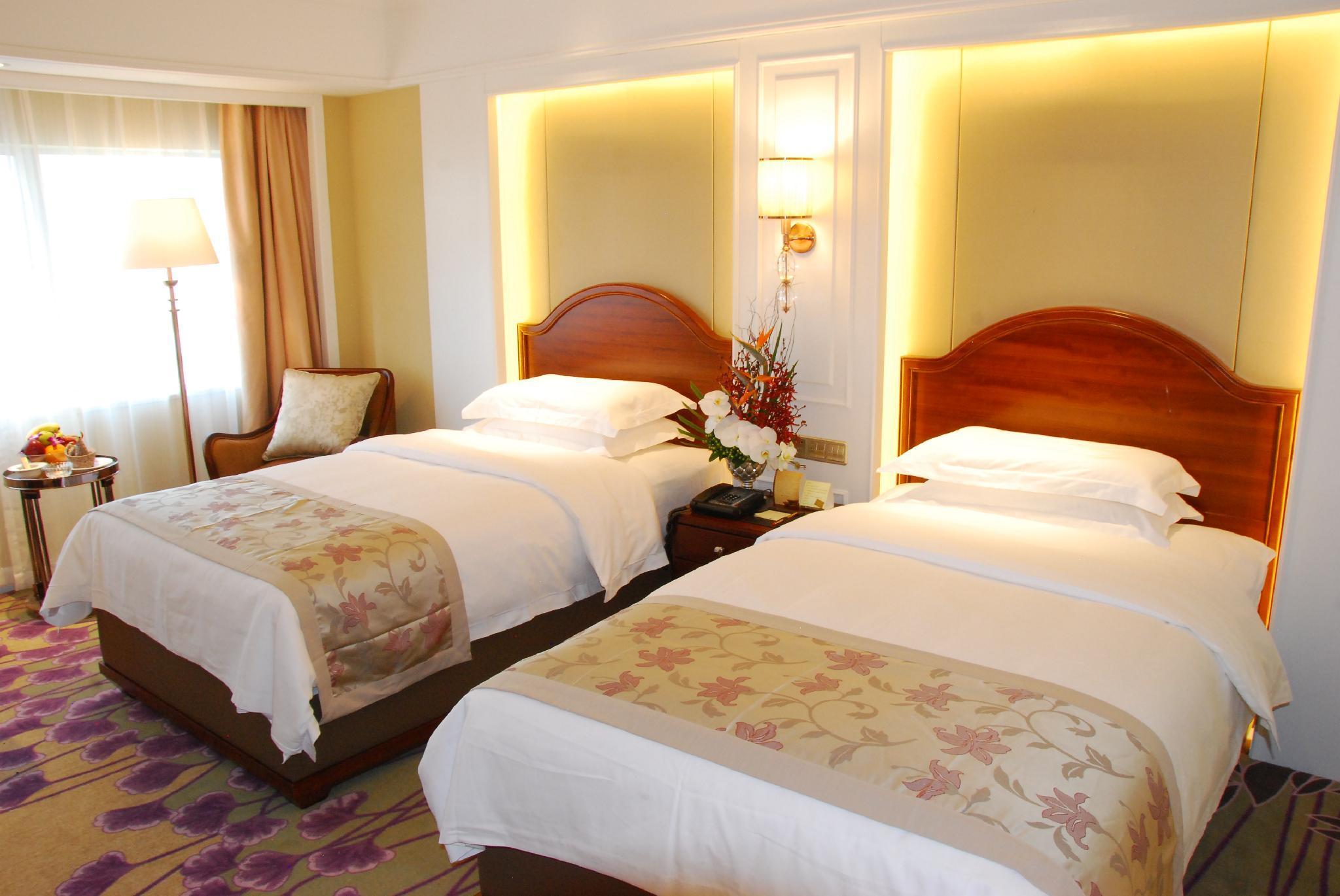 New Era Hotel Kunming Esterno foto